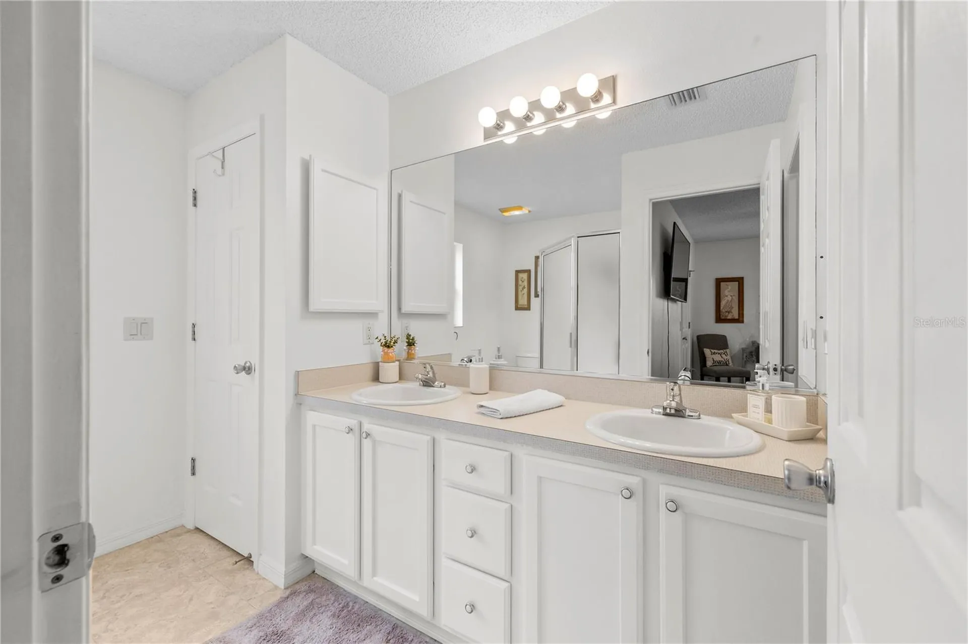121 Costa Mesa Drive Lady Lake FL 32159