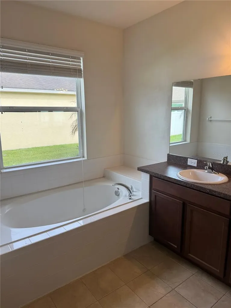 2862 Running Brook Circle Kissimmee FL 34744