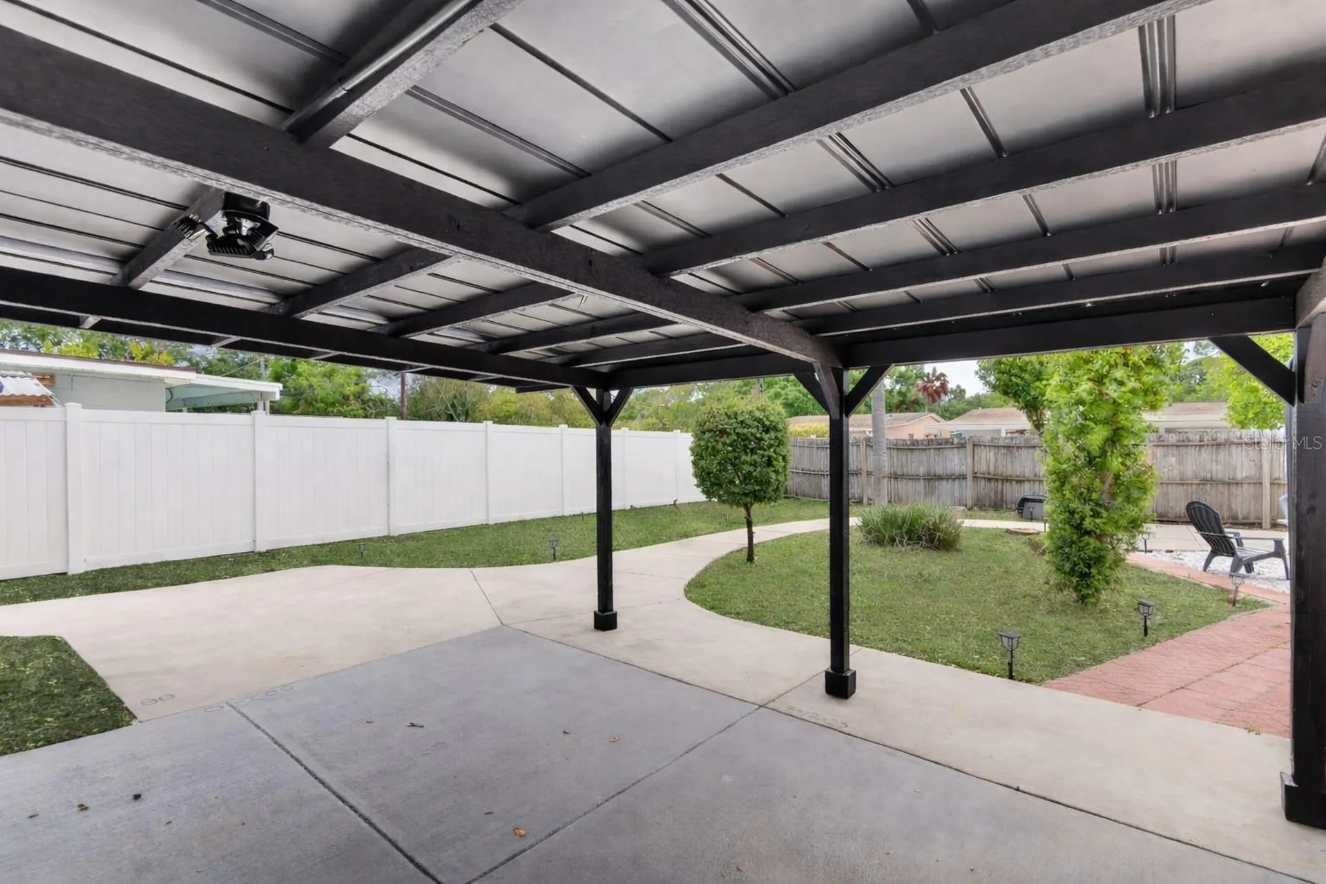 6020 Cresthill Drive Tampa FL 33615