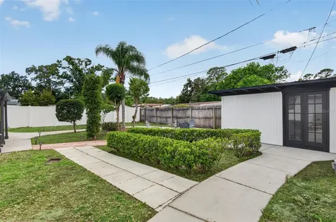 6020 Cresthill Drive Tampa FL 33615