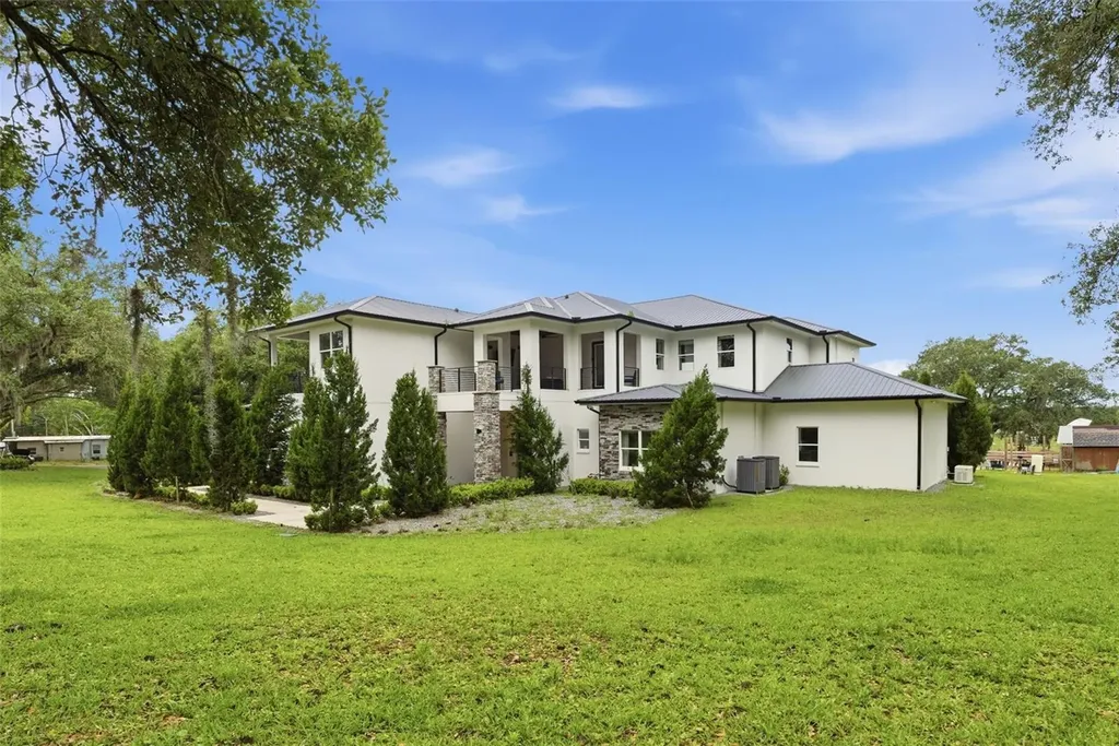 8241 Cass Road Zephyrhills FL 33540