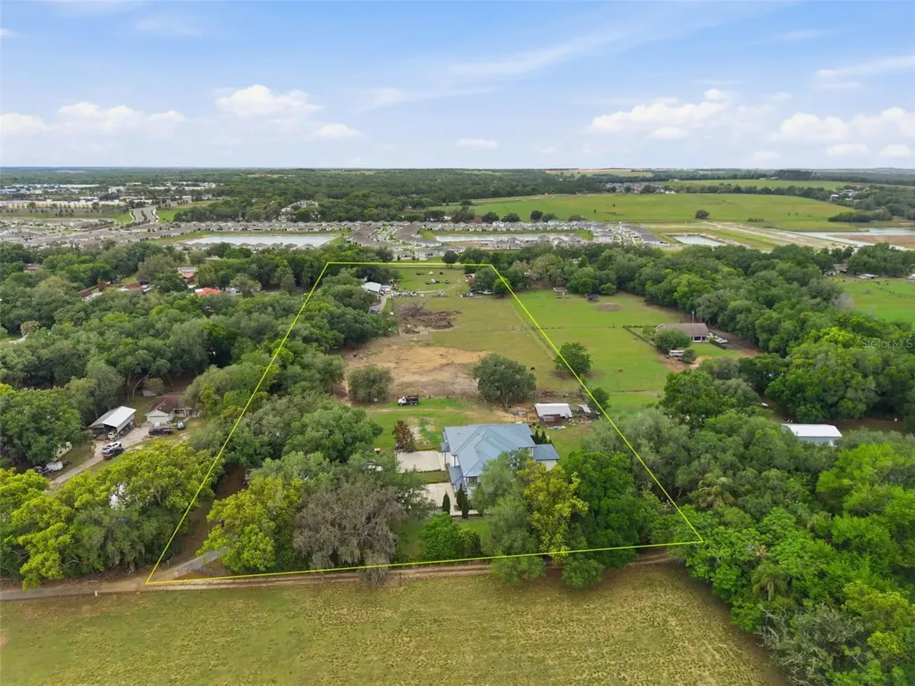 8241 Cass Road Zephyrhills FL 33540