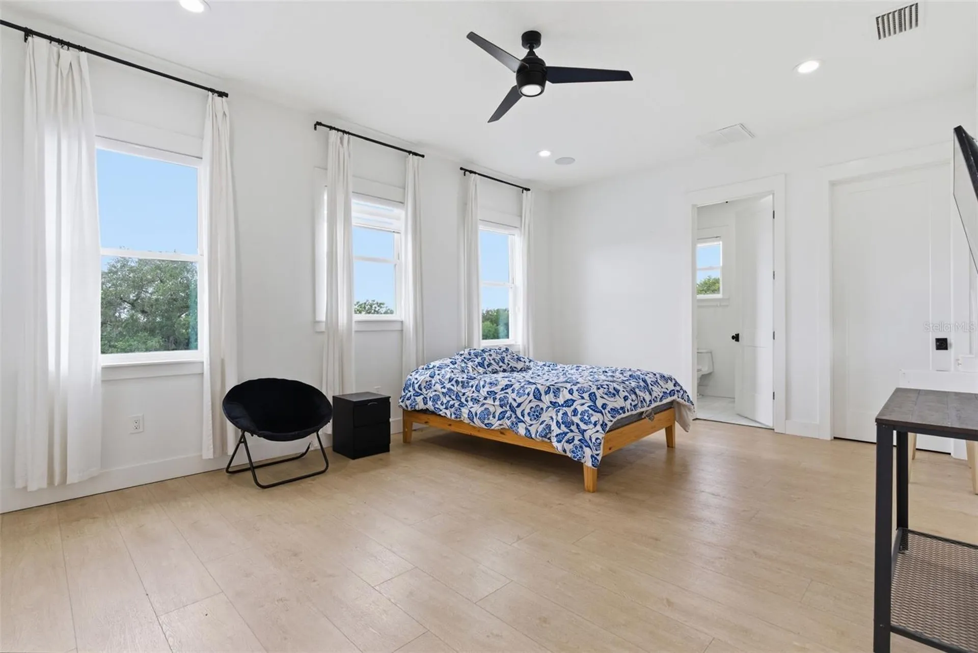8241 Cass Road Zephyrhills FL 33540