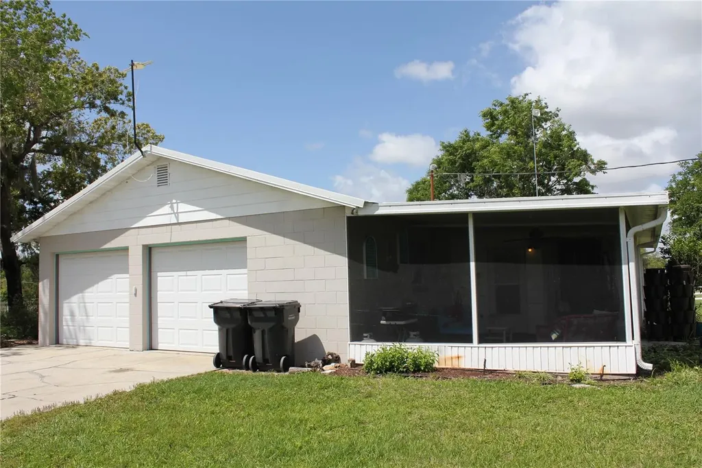 8225 Wakeford Road Lake Wales FL 33898
