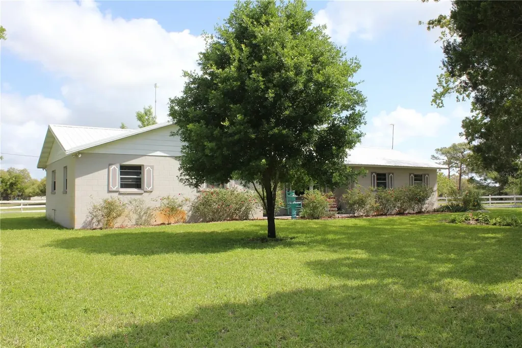 8225 Wakeford Road Lake Wales FL 33898