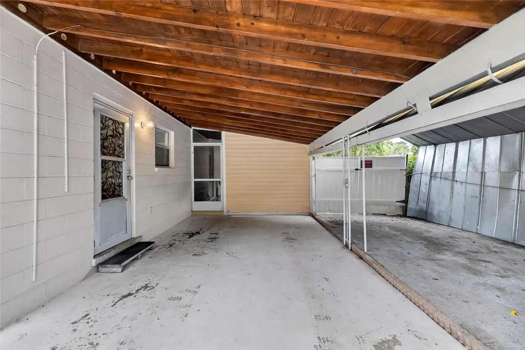 924 Lakewood Avenue Tampa FL 33613