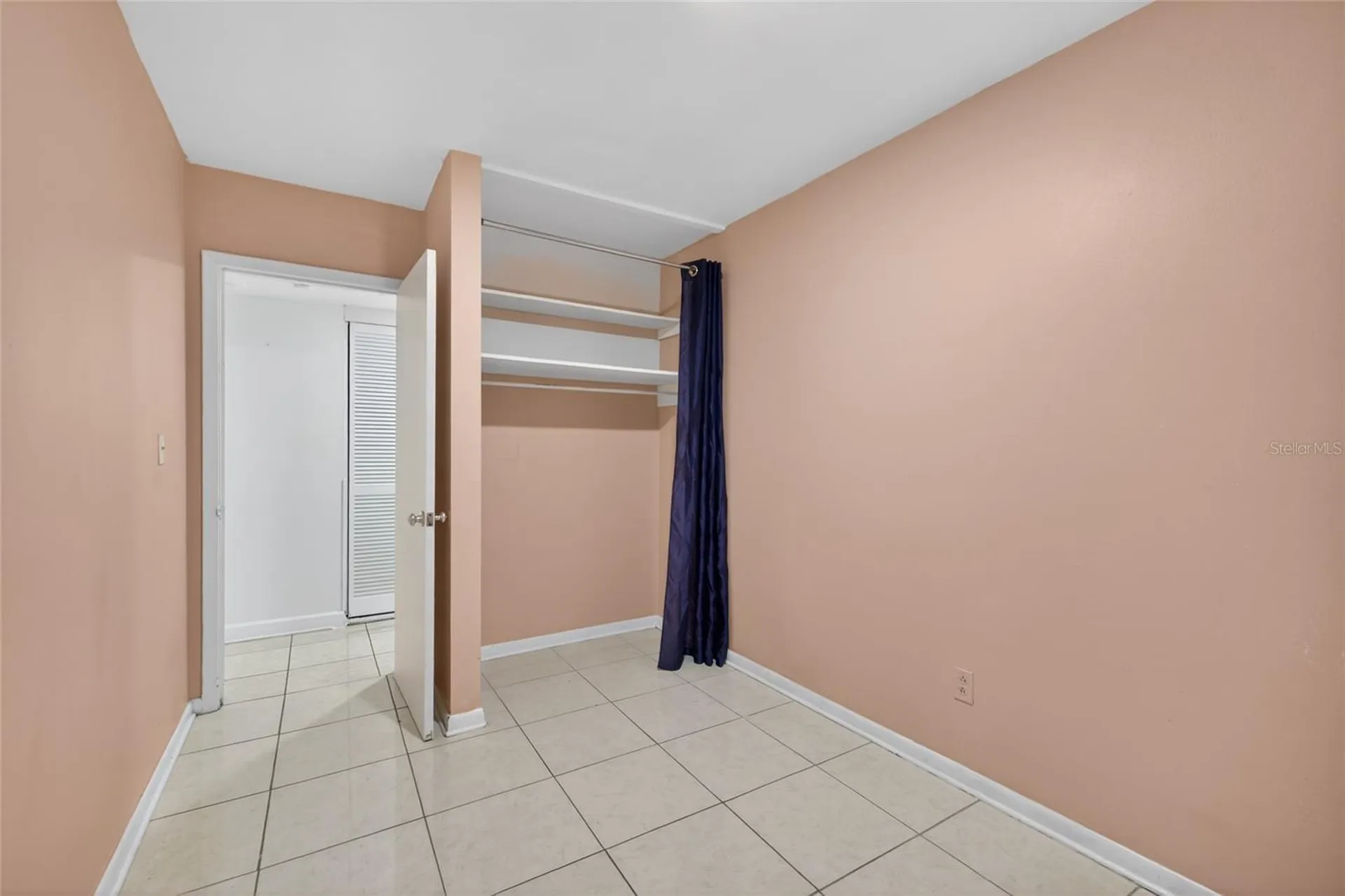 924 Lakewood Avenue Tampa FL 33613