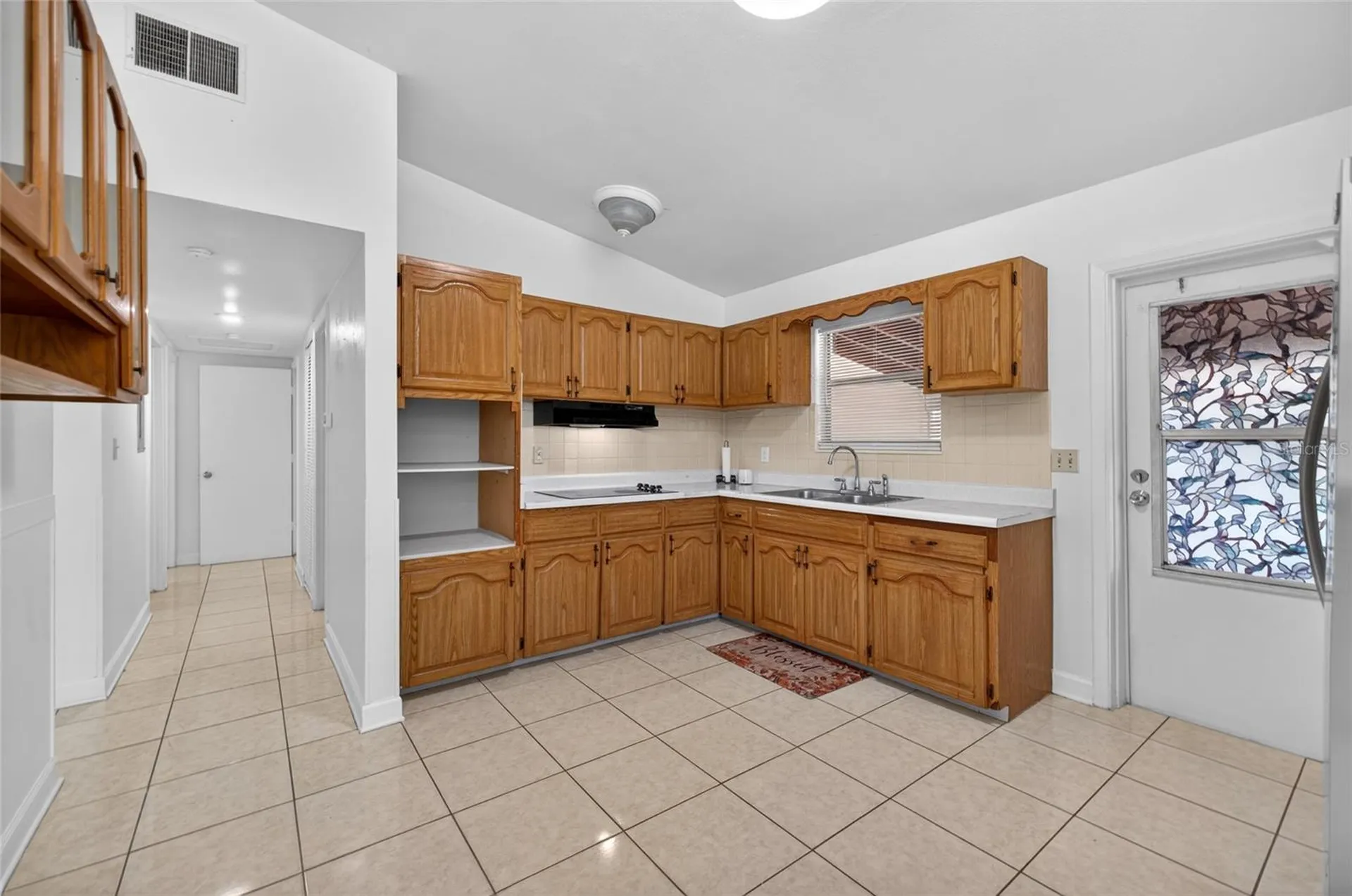 924 Lakewood Avenue Tampa FL 33613