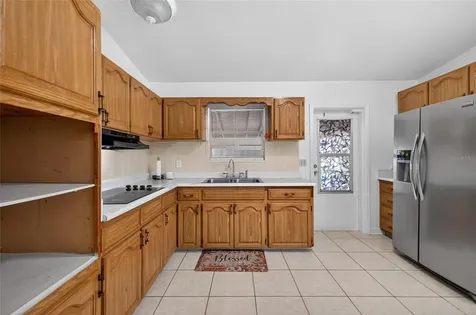 924 Lakewood Avenue Tampa FL 33613