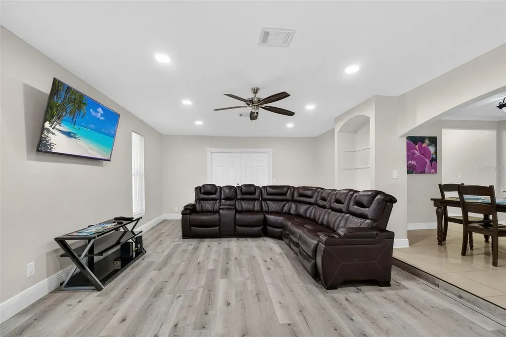 8507 N Brooks Street Tampa FL 33604