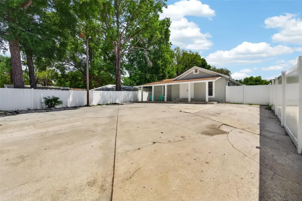 8507 N Brooks Street Tampa FL 33604