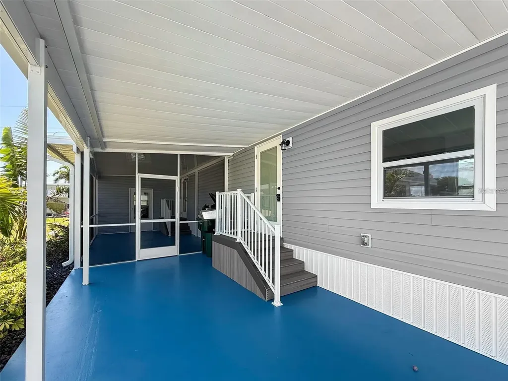 5141 Oakland Hills Avenue Sarasota FL 34234