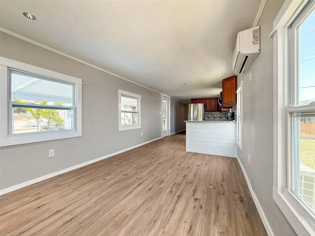 5141 Oakland Hills Avenue Sarasota FL 34234
