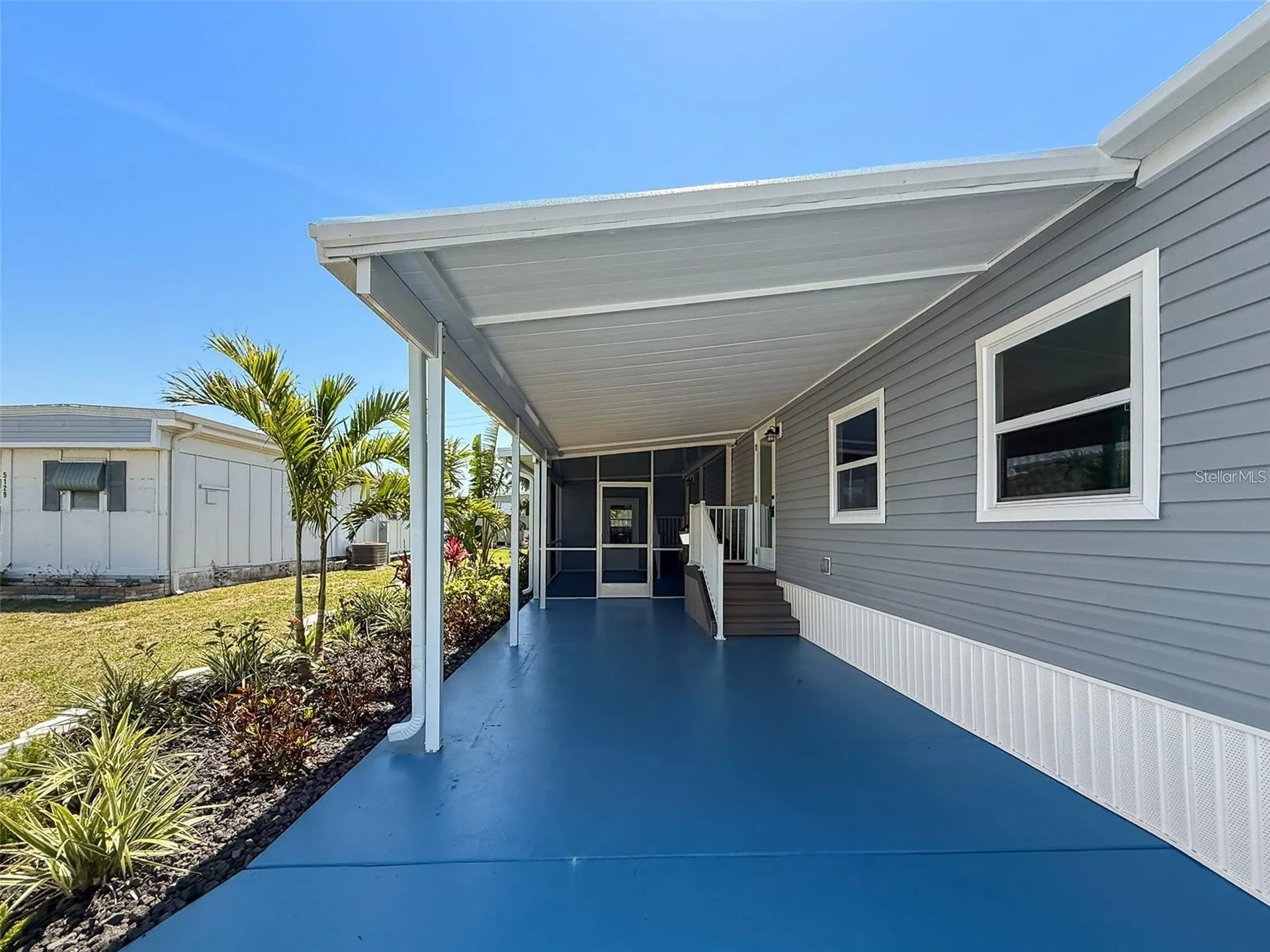 5141 Oakland Hills Avenue Sarasota FL 34234