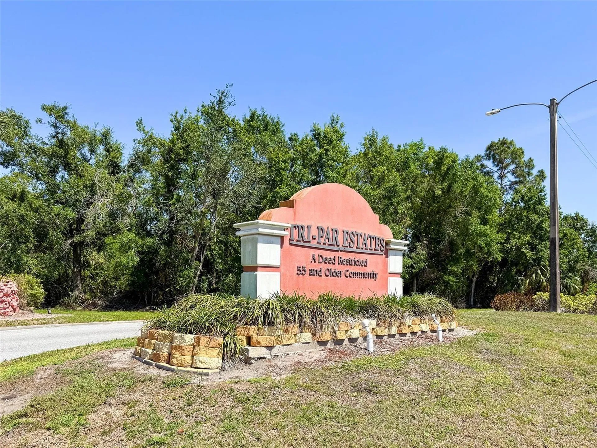 5141 Oakland Hills Avenue Sarasota FL 34234