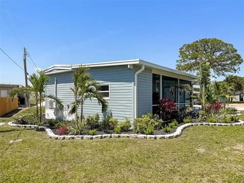 5141 Oakland Hills Avenue Sarasota FL 34234