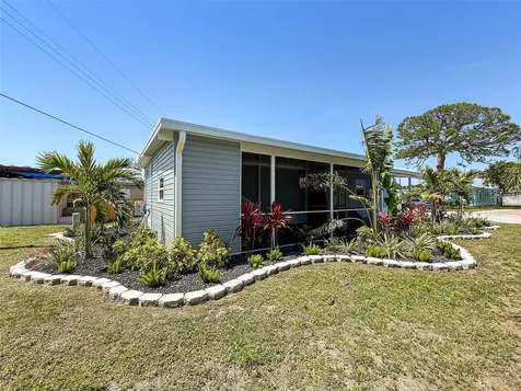 5141 Oakland Hills Avenue Sarasota FL 34234