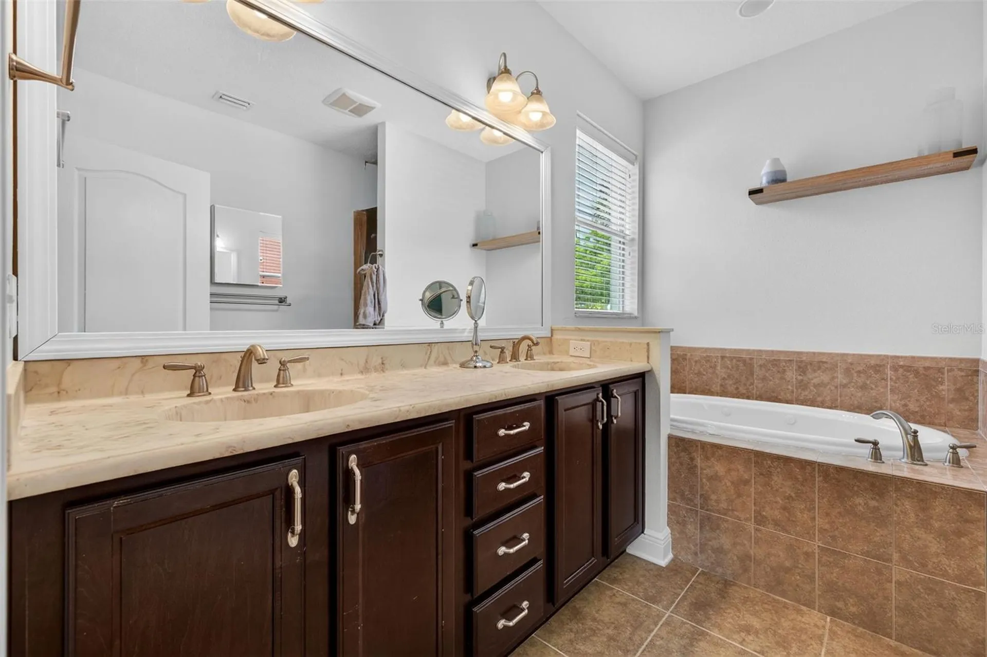 3204 W Marlin Avenue Tampa FL 33611