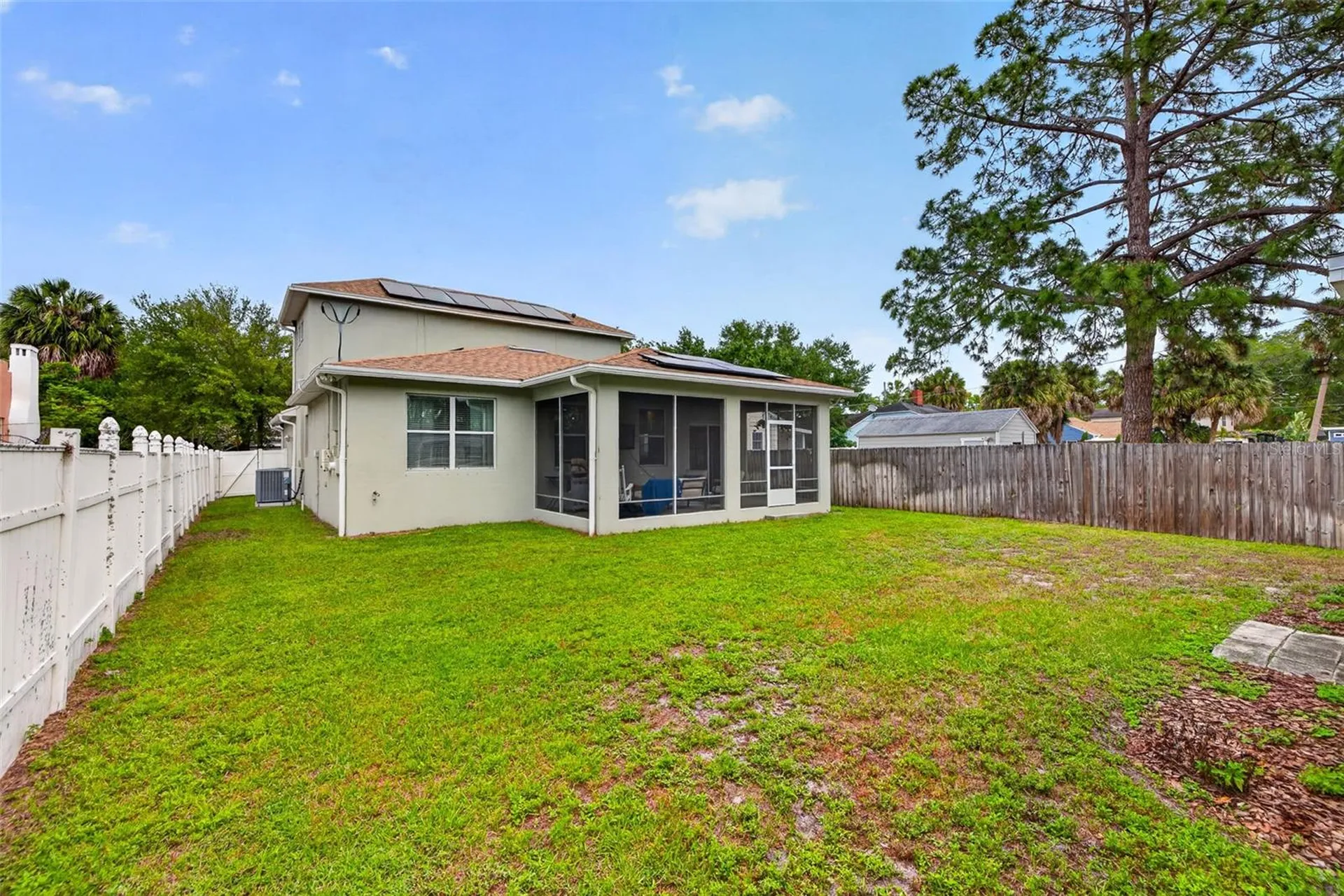 3204 W Marlin Avenue Tampa FL 33611