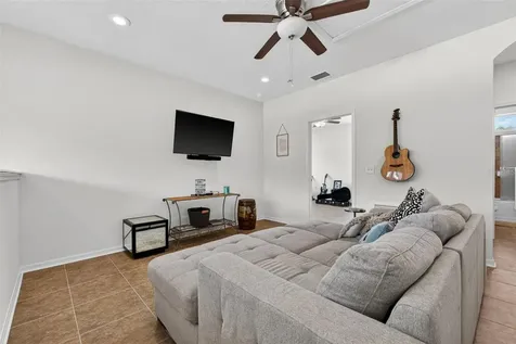 3204 W Marlin Avenue Tampa FL 33611