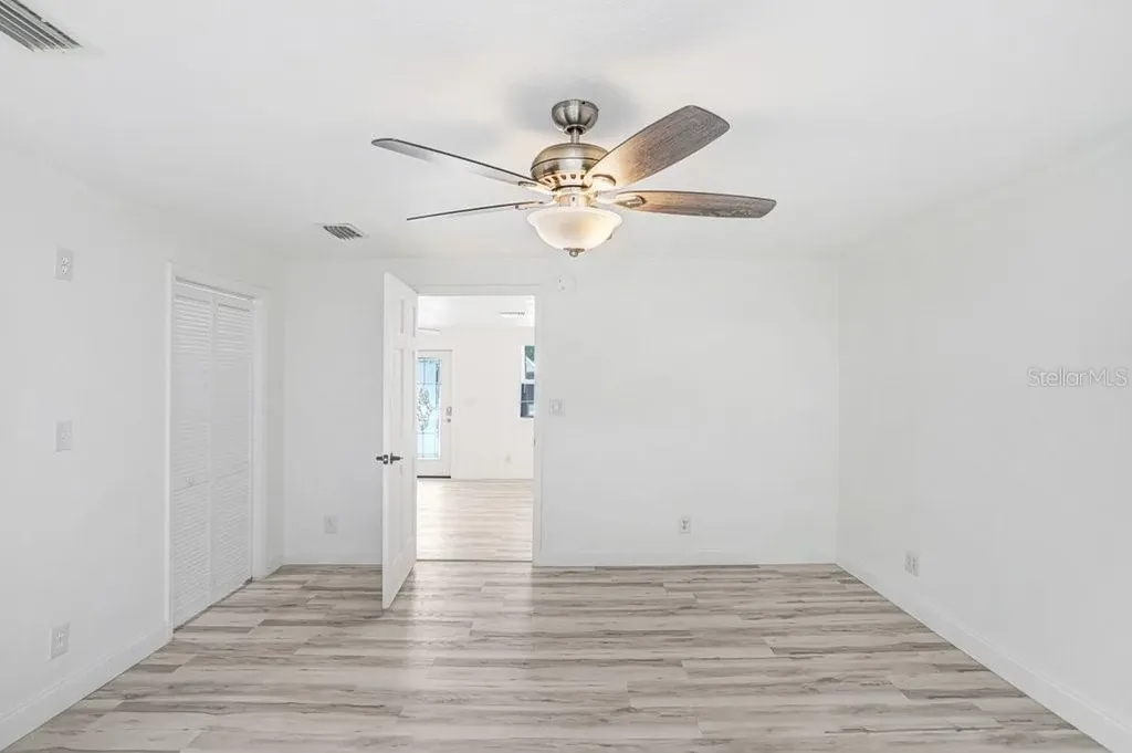 906 Woodlawn Avenue Plant City FL 33563