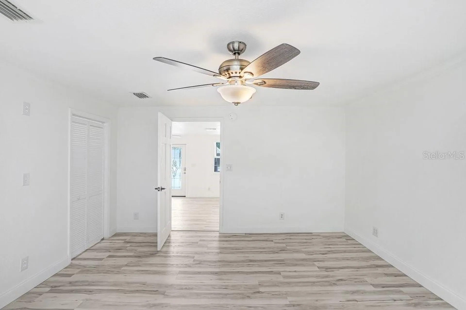 906 Woodlawn Avenue Plant City FL 33563