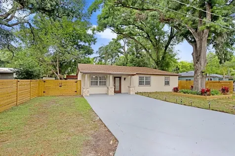 906 Woodlawn Avenue Plant City FL 33563