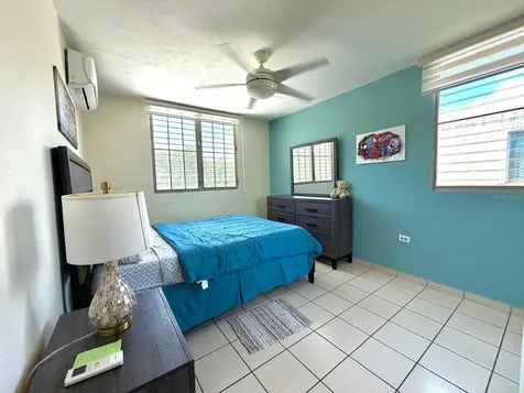 G-17 Calle Merida Carolina PR 00985