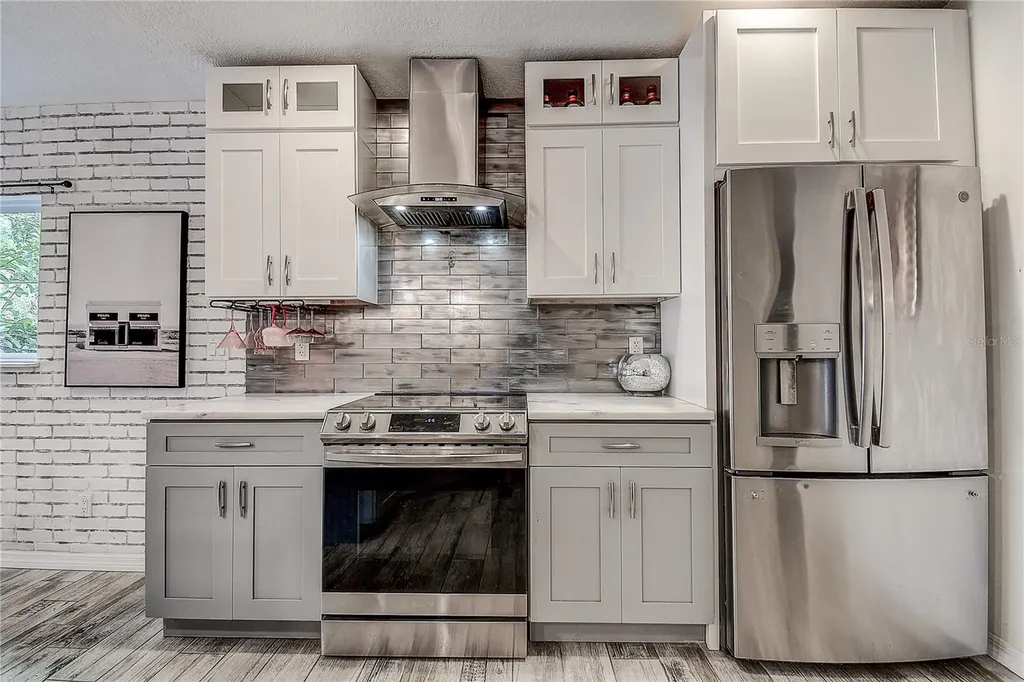 9641 Fulton Avenue Hudson FL 34667