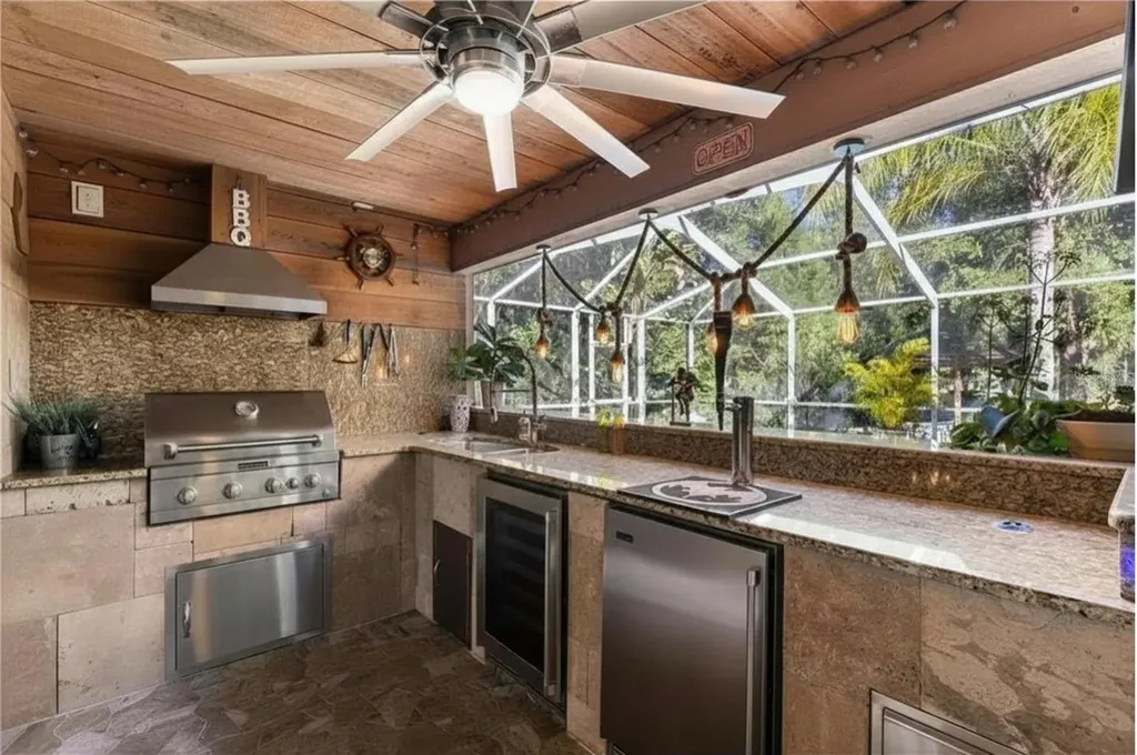 9641 Fulton Avenue Hudson FL 34667