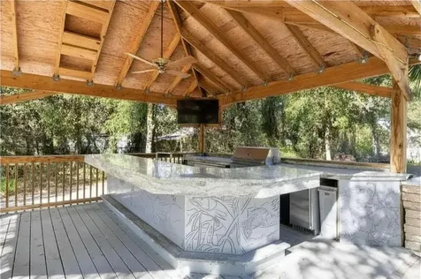 9641 Fulton Avenue Hudson FL 34667