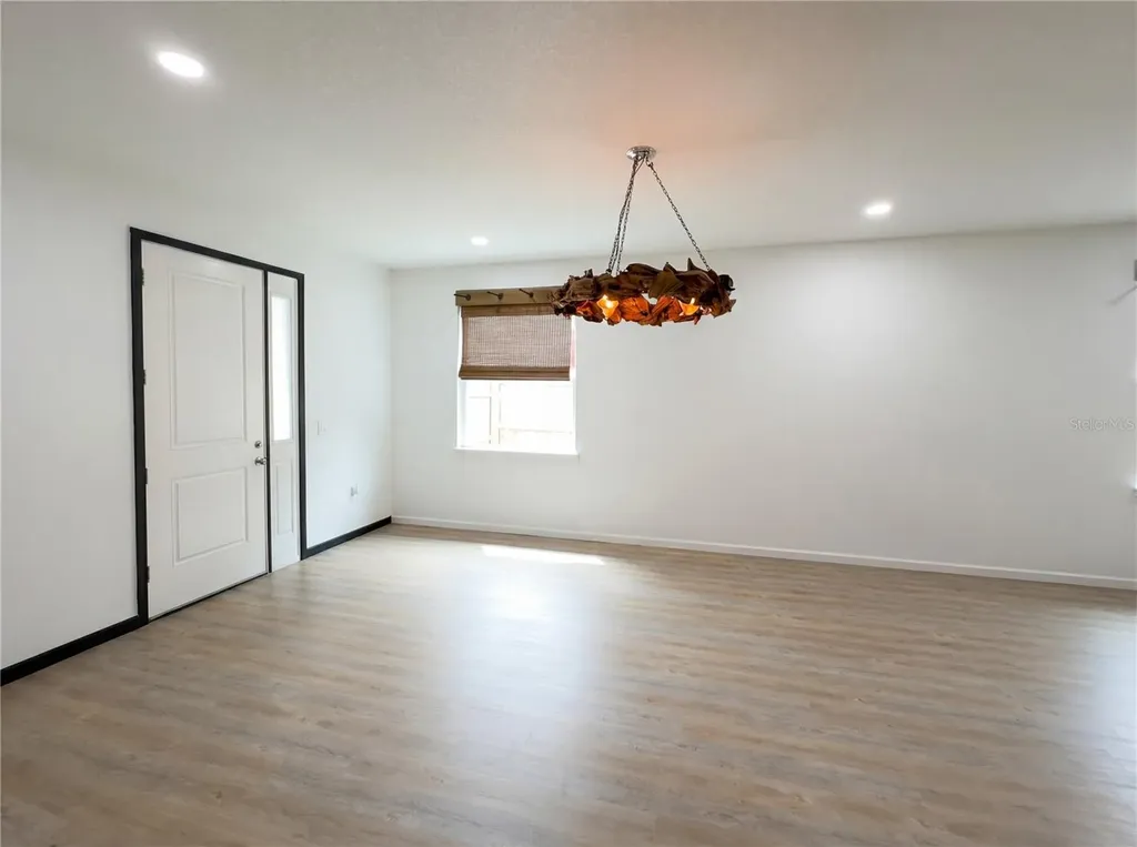 1254 Dunbar Street Altamonte Springs FL 32701