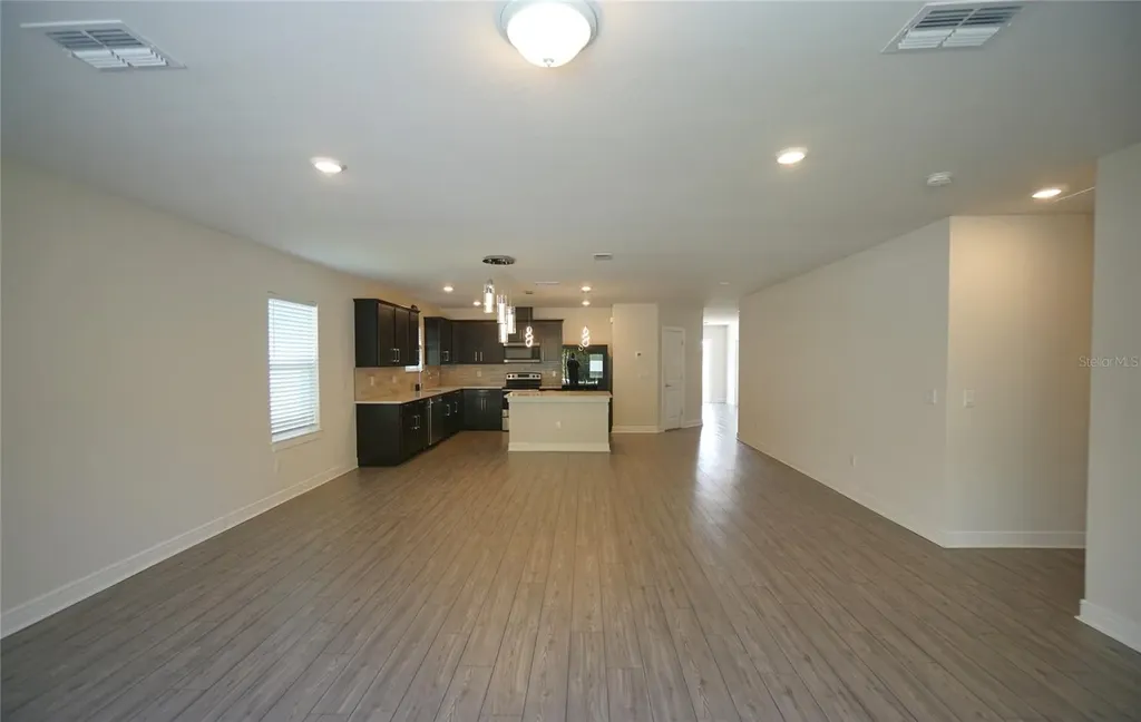 30399 Marquette Avenue Wesley Chapel FL 33545