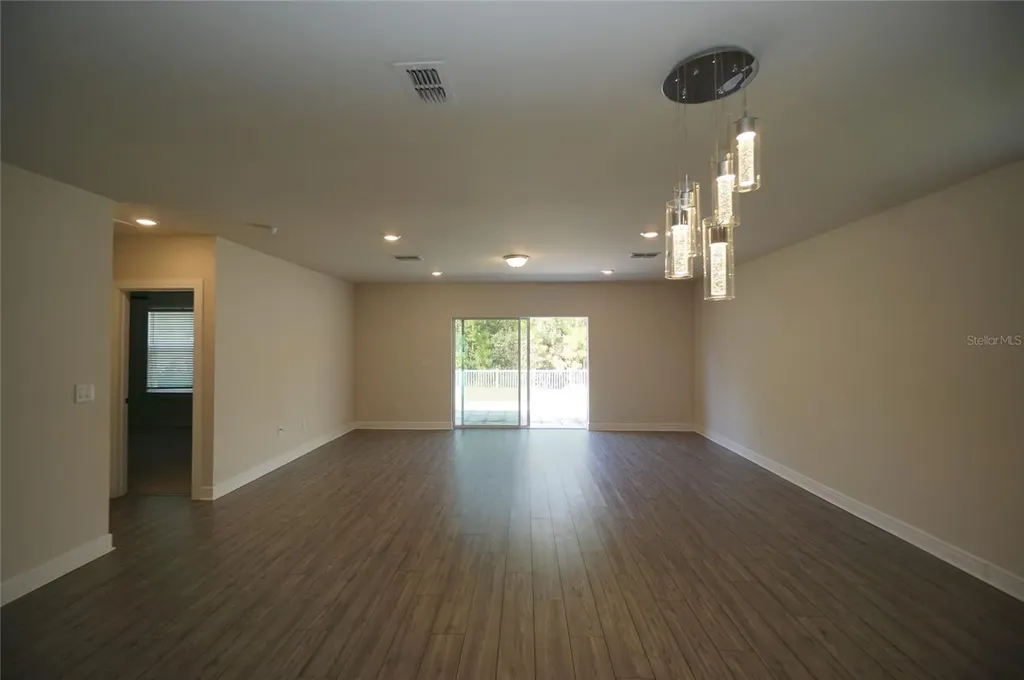 30399 Marquette Avenue Wesley Chapel FL 33545