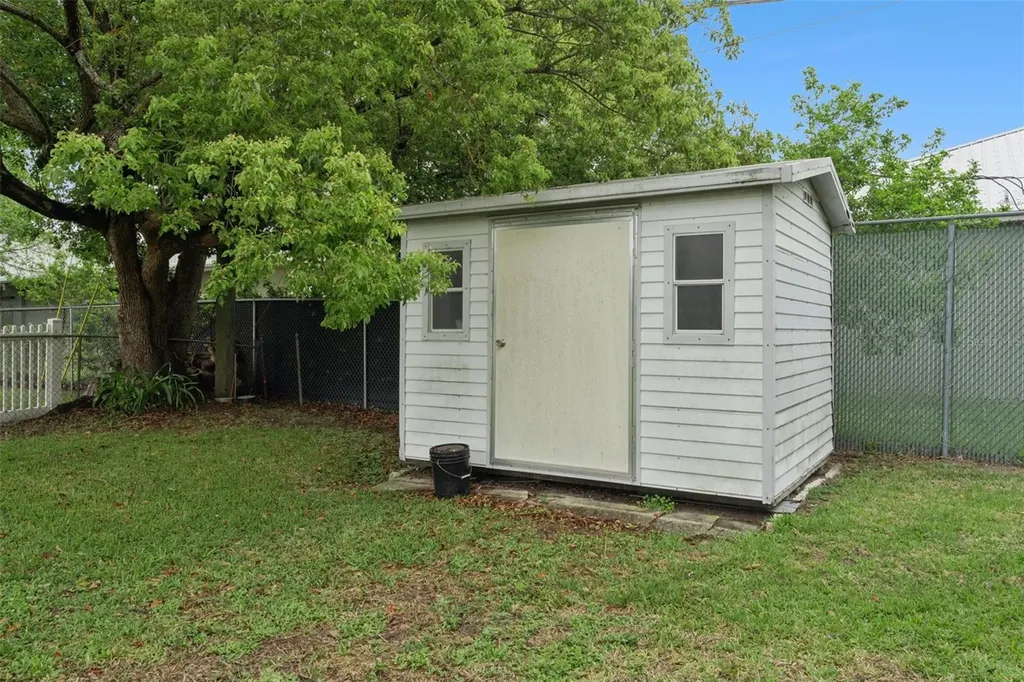 2513 Highland Avenue Kissimmee FL 34741