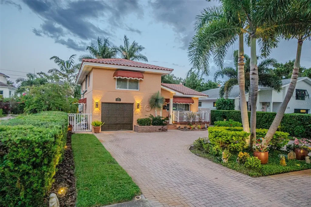 243 Snell Isle Boulevard NE St Petersburg FL 33704