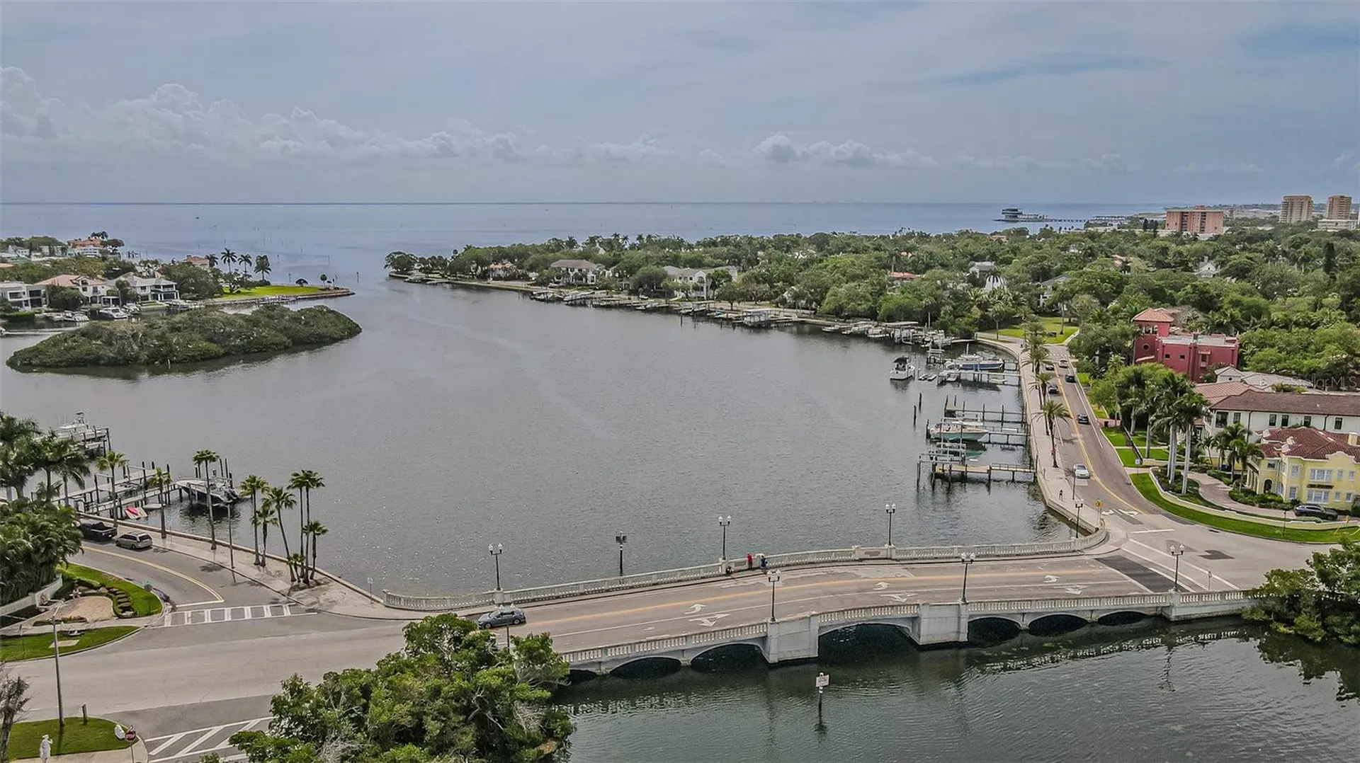 243 Snell Isle Boulevard NE St Petersburg FL 33704