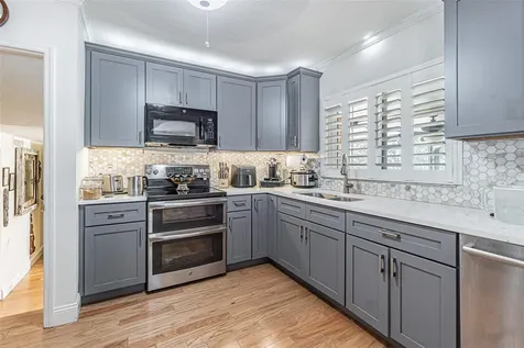 243 Snell Isle Boulevard NE St Petersburg FL 33704