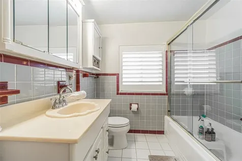 243 Snell Isle Boulevard NE St Petersburg FL 33704