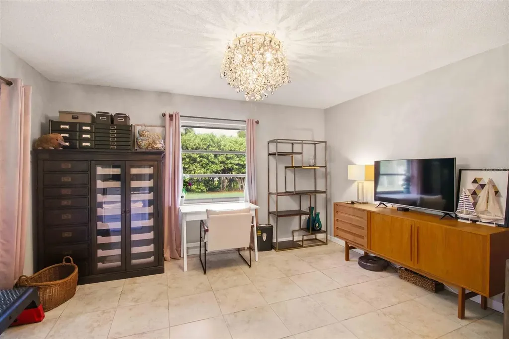 7354 W Country Club Drive N Sarasota FL 34243