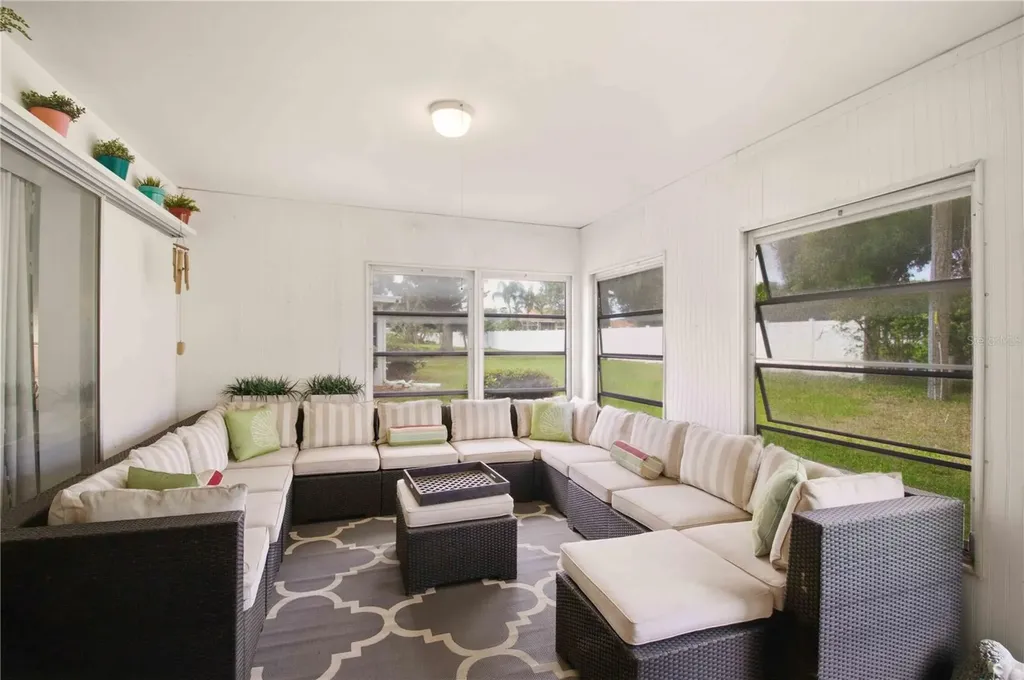7354 W Country Club Drive N Sarasota FL 34243