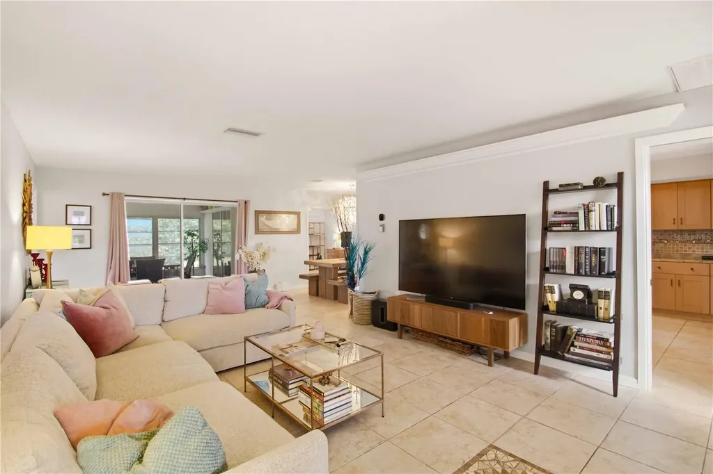 7354 W Country Club Drive N Sarasota FL 34243
