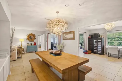 7354 W Country Club Drive N Sarasota FL 34243