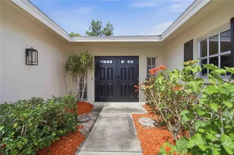7354 W Country Club Drive N Sarasota FL 34243