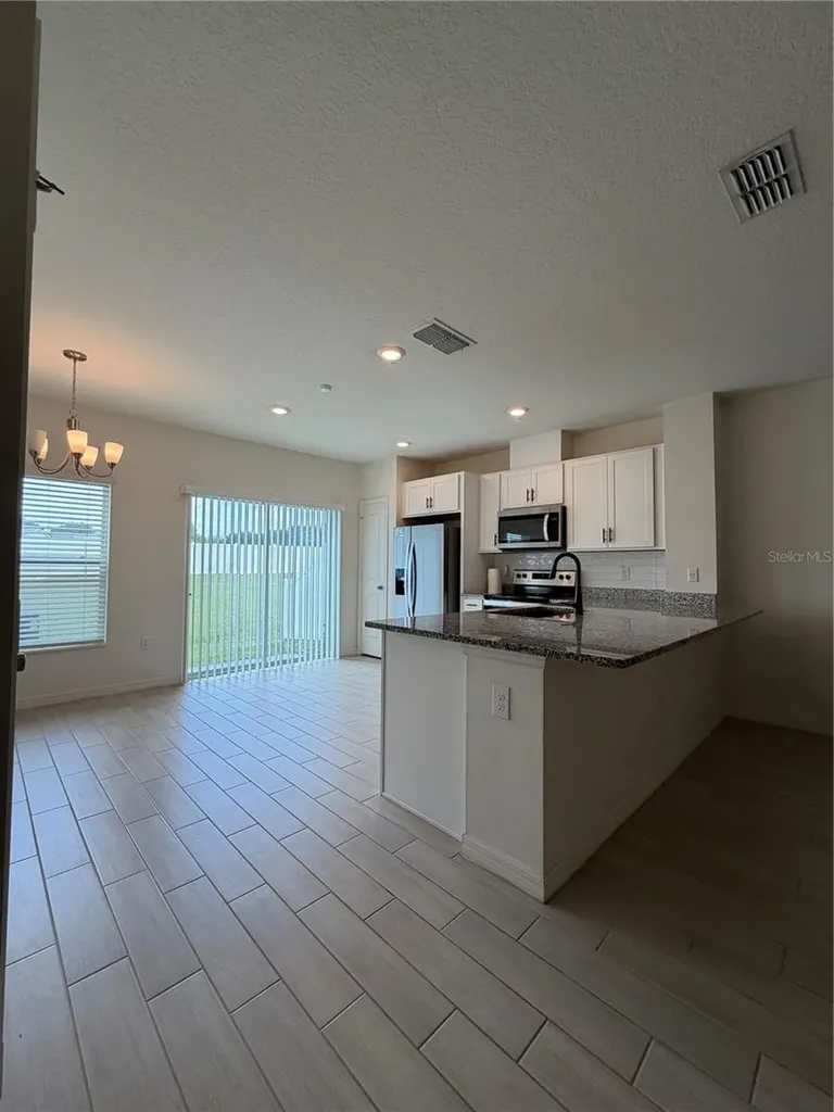 1556 Mirabella Circle Davenport FL 33897