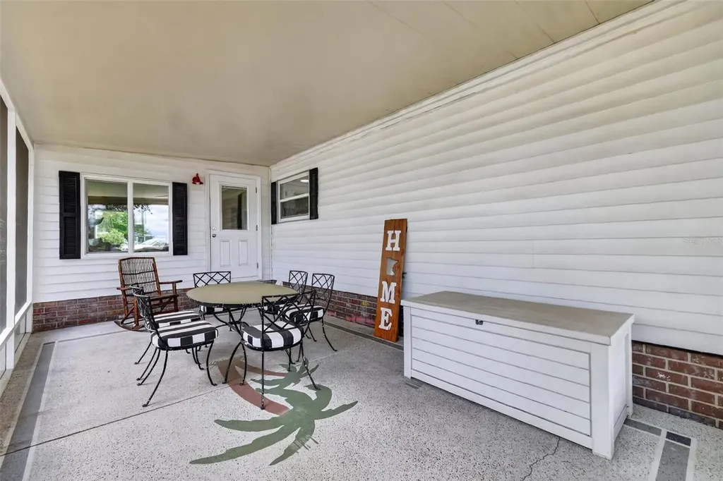 705 Devon Drive Lady Lake FL 32159