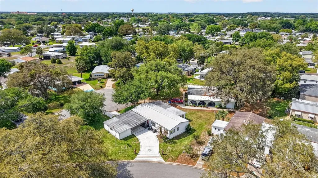 705 Devon Drive Lady Lake FL 32159