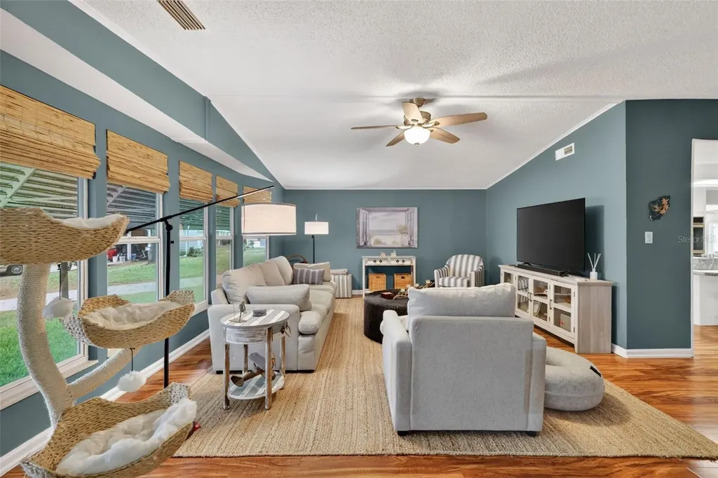 705 Devon Drive Lady Lake FL 32159