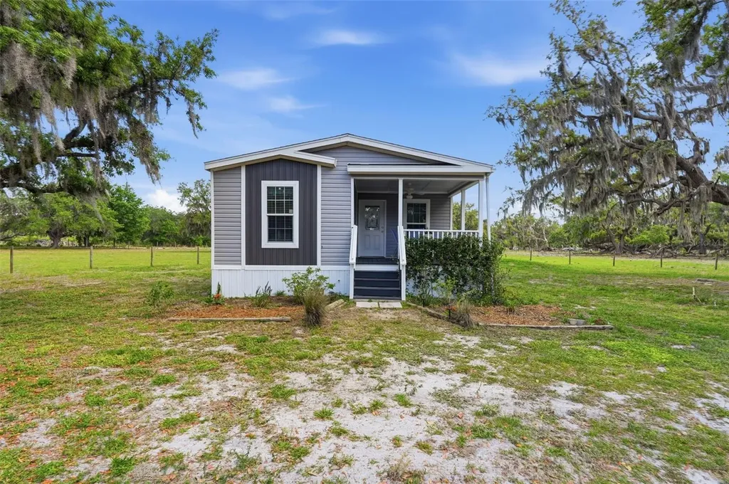 5625 Hog Town Lane Myakka City FL 34251