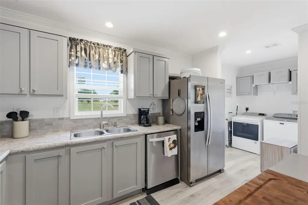 5625 Hog Town Lane Myakka City FL 34251